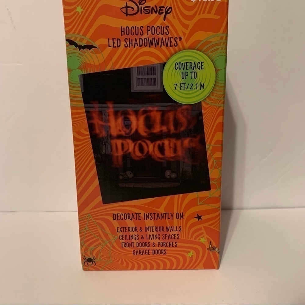 NIB. DISNEY Hocus Pocus LED Shadowwave Projector - Picture 3 of 6